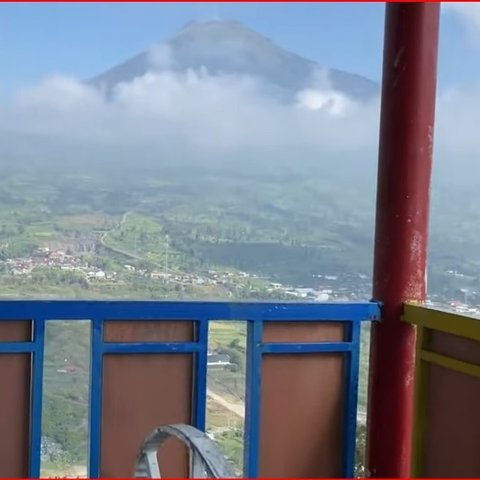 Ada Batu yang Tak Boleh Dipindah, Ini Fakta Menarik Puncak Botorono Bukit di Antara Gunung Sumbing dan Sindoro