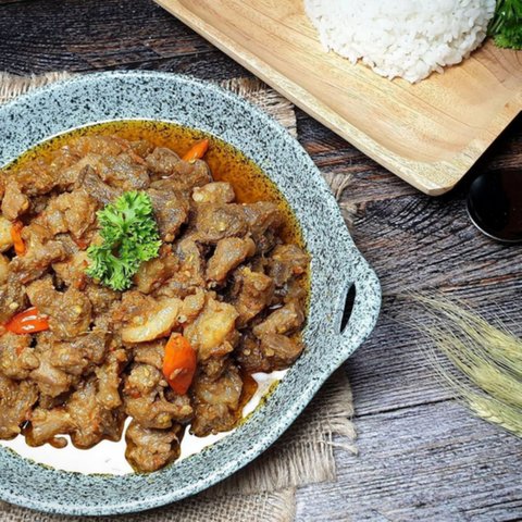 7 Resep Oseng Mercon Sapi yang Banyak Digemari, Dijamin Nagih & Bumbu Meresap Sempurna