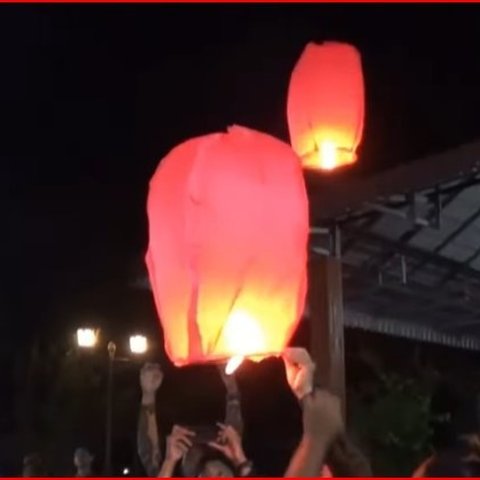 Berbagai Cara Unik Warga Jateng Rayakan HUT RI ke-79, dari Pengibaran Bendera di dalam Kolam hingga Penerbangan Lampion Harapan