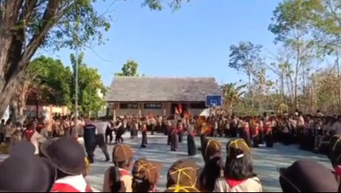 Viral Detik-Detik Siswa SMK di Wonogiri Tertimpa Pohon yang Tumbang saat Upacara Hari Pramuka, 6 Orang Dibawa ke Rumah Sakit