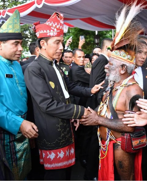 Tahun Terakhir Jadi Presiden, Intip Deretan Baju Adat Jokowi Selama Upacara HUT RI