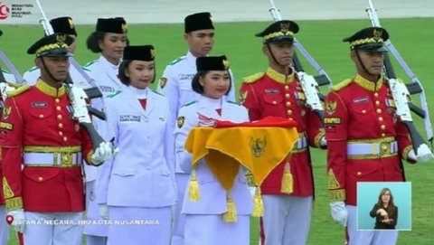 Sosok Livenia Evelyn Kurniawan Pembawa Baki Bendera Pusaka di IKN, Pelajar Asal Samarinda yang Berhasil Mewujudkan Cita-Cita Jadi Paskibraka