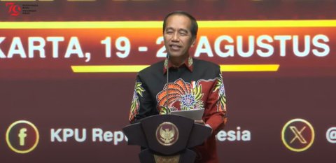 Momen-momen Jokowi Naikkan Tunjangan Pegawai Penyelenggara Pemilu Jelang Hari H