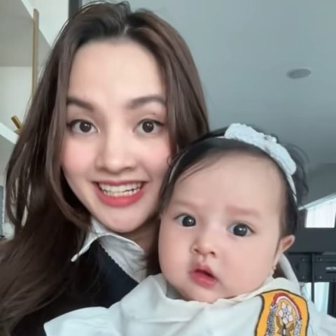 6 Potret Lucu Baby Launa Anak Sabrina Anggraini dan Belva Devara Pakai Seragam SMP, Gemesin Banget!