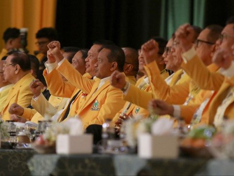 FOTO: Jadi Calon Tunggal Ketua Umum Partai Golkar, Senyum Bahlil Lahadalia Merekah di Munas ke-XI 2024