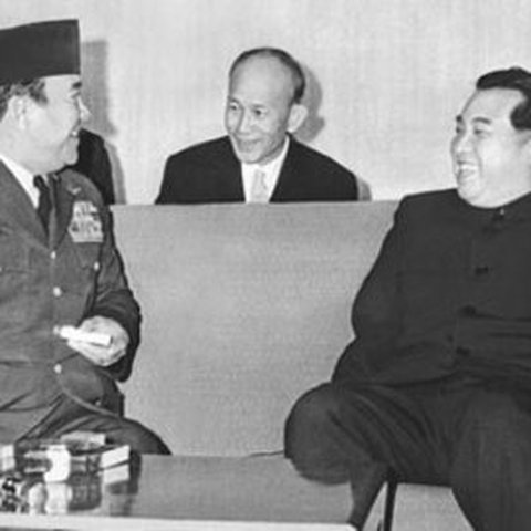 Sejarah Poros Jakarta-Pyongyang-Peking, Rumusan Politik Luar Negeri Soekarno yang Anti Barat