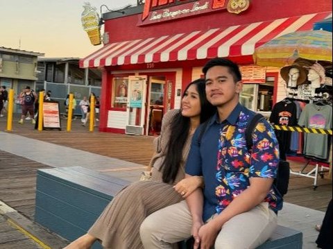 Potret Kaesang Temani Erina Gudono yang Sudah Berangkat ke Amerika Serikat untuk Kuliah S2, Nikmati Momen Jalan-jalan Berdua di California