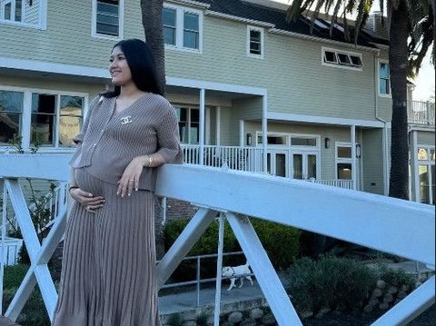 Potret Kaesang Temani Erina Gudono yang Sudah Berangkat ke Amerika Serikat untuk Kuliah S2, Nikmati Momen Jalan-jalan Berdua di California