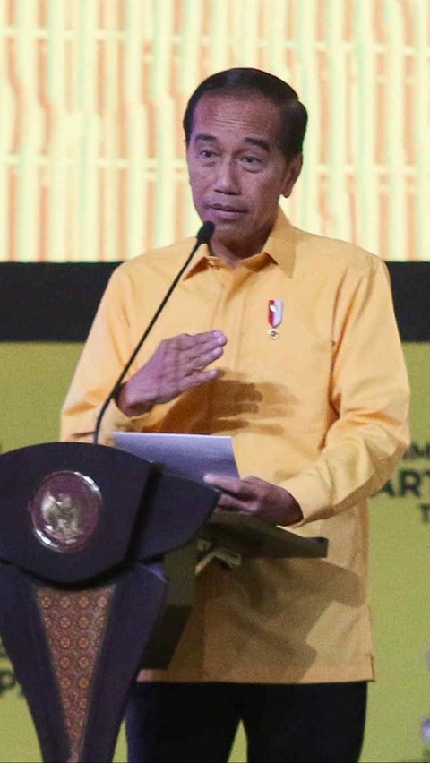 FOTO: Senyum Jokowi di Munas Golkar Sebut “Pohon Beringin Adem dan Sejuk, Saya Merasa Nyaman”