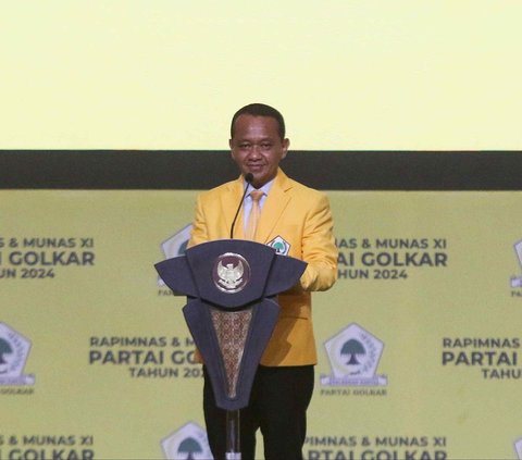 FOTO: Senyum Jokowi di Munas Golkar Sebut “Pohon Beringin Adem dan Sejuk, Saya Merasa Nyaman”