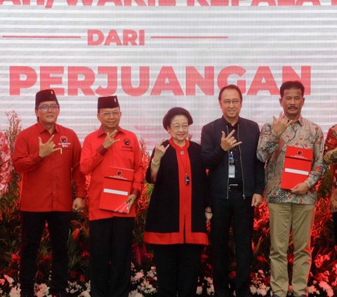 FOTO: Megawati Beberkan Nama-Nama Bakal Cagub dan Cawagub untuk Pilkada 2024 Ada dari Kepulauan Riau sampai Papua