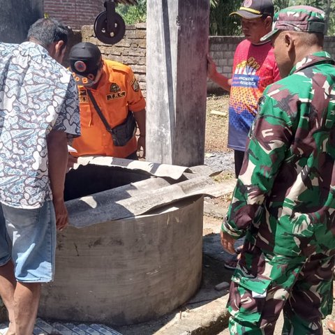 Potret Tragis Warga Jember Pakai Air Sungai Kotor untuk Mandi, Tetap Nekat Meski Kulitnya Gatal-Gatal