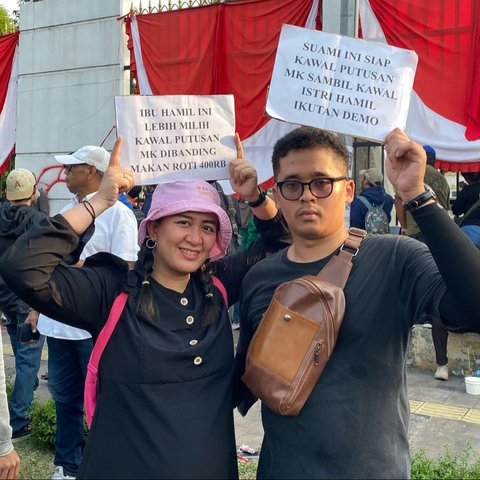 Mengaku Ngidam, Aksi Ibu Hamil Ikut Demo Ini Viral Curi Perhatian