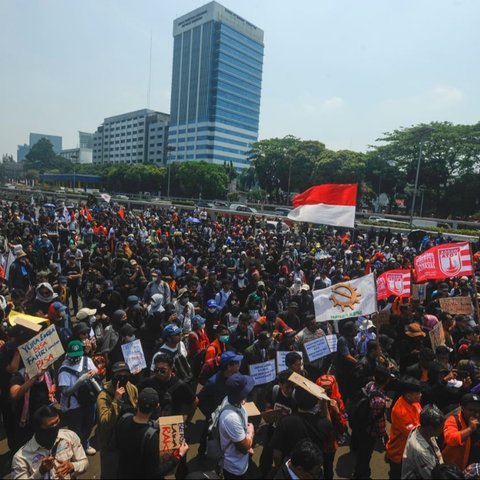 Demo Besar Sukses Gagalkan DPR Sahkan RUU Pilkada Disorot Media Internasional, Nama Jokowi & Kaesang Disebut-sebut