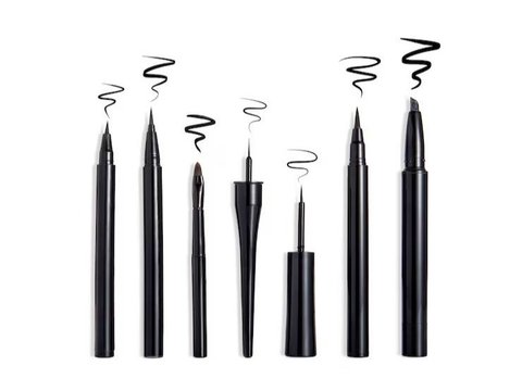 Tips Membuat Eyeliner Presisi dengan Cotton Buds: Solusi Mudah untuk Tampilan Mata yang Sempurna