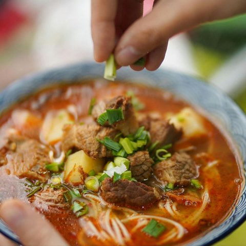 Deretan Manfaat Kesehatan yang Bisa Muncul karena Konsumsi Makanan Panas