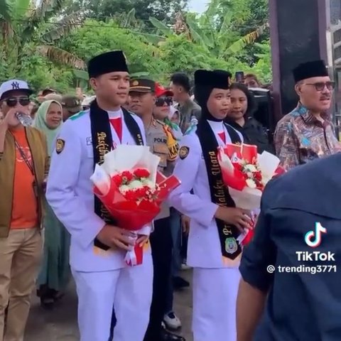 Viral, Ini Momen Penyambutan Fifandra Ardiansyah & Aprillya Putri Paskibraka Nasional Asal Halmahera Barat