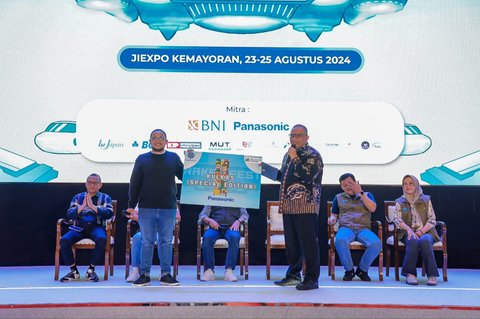 Berjalan Sukses, Wamenaker Tutup Naker Fest 2024