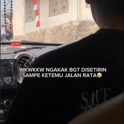 Momen Wanita Panik Berpapasan dengan Truk di Tanjakan, Aksi Sigap Pengendara Lain Tuai Pujian