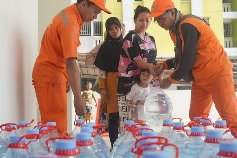 MUI DKI Jakarta Gandeng Le Minerale, Salurkan Bantuan Galon Air Mineral pada Korban Kebakaran Manggarai