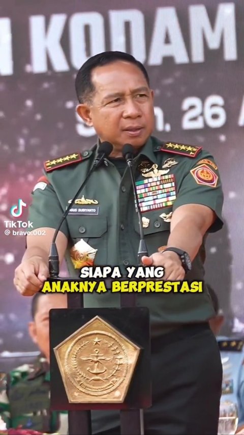 Viral Momen Panglima TNI Jendral Agus Subiyanto Beri Hadiah Umrah untuk Para Prajurit, Kisah di Baliknya Bikin Bangga