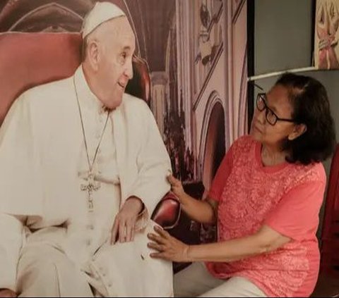 FOTO: Semarak Gereja Katedral Jakarta Menyambut Kedatangan Paus Fransiskus di Indonesia