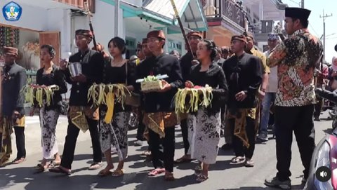 Melihat Pelaksanaan Upacara Adat Karo di Pasuruan, Cara Unik Warga Bersihkan Diri dan Lingkungan dengan Rapalan Doa