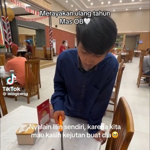 Viral Sekelompok Karyawan Buat Pesta Kejutan Ulang Tahun untuk OB Kantor, Aksinya Tuai Pujian