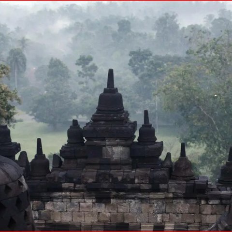 Pemasangan Chattra di Stupa Induk Candi Borobudur Tuai Pro dan Kontra, Ini 4 Fakta di Baliknya