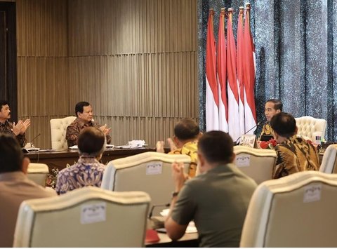 Prabowo Subianto Tolak Ajakan Jokowi Duduk di Bangku Tengah Buggy Car, Sikapnya jadi Sorotan