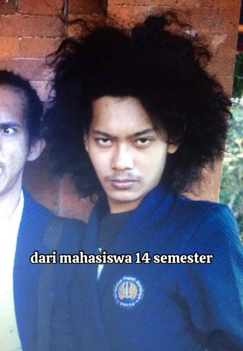 Dari Sosok Mahasiswa 14 Semester yang Idealis Jadi Guru Wali Kelas, Kisah Pria Ini Bikin Warganet Takjub