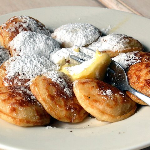 Cerita di Balik Manisnya Kue Cubit, dari Dapur Biarawati Belanda hingga Jadi Jajanan Khas Jakarta