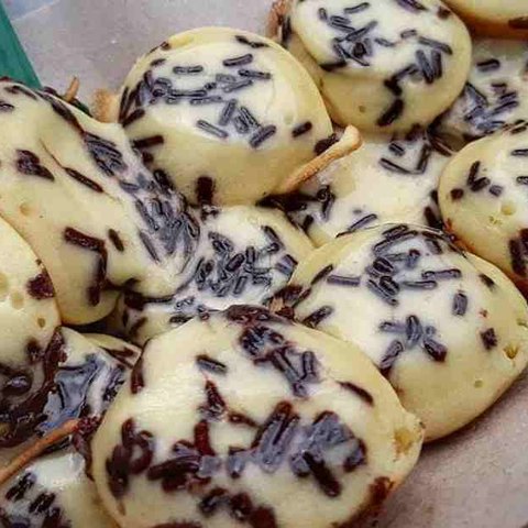 Cerita di Balik Manisnya Kue Cubit, dari Dapur Biarawati Belanda hingga Jadi Jajanan Khas Jakarta