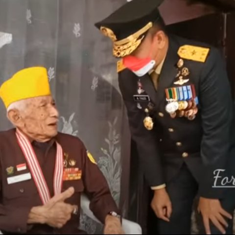 Jenderal Bintang Satu Kagum saat Sambangi Rumah Veteran Berusia 107 'Kita Belum Tentu Bisa Nyampe'