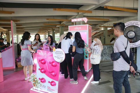 Ellips Shine Sister Hadir di Universitas Indonesia, Ajak Perempuan Tampil Percaya Diri dengan #RambutTetapMuda