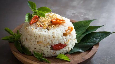 Resep Nasi Liwet Sederhana Beserta Cara Membuatnya, Cocok Jadi Hidangan Besar untuk Acara Keluarga saat Weekend