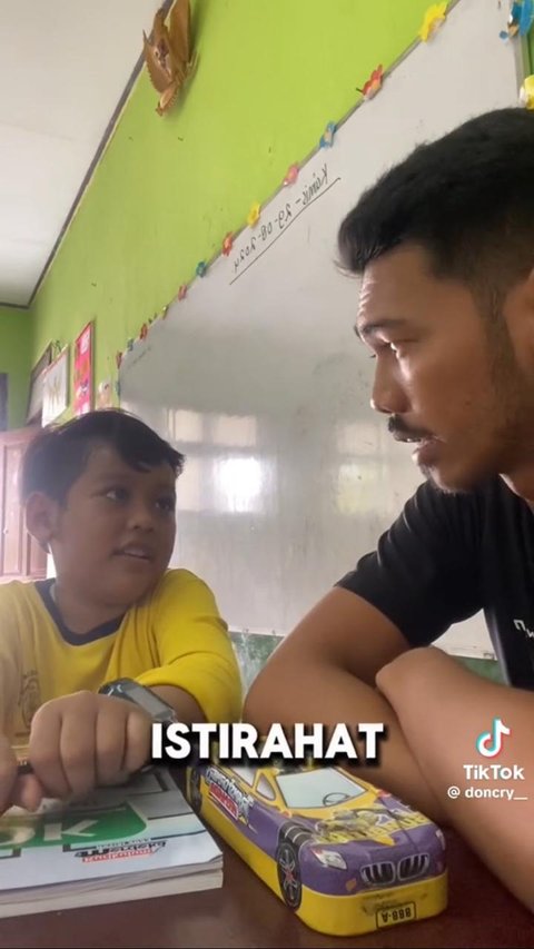 Viral Guru Olahraga di Bekasi Curhat pada Siswanya yang Masih SD, Respons Sang Murid Curi Perhatian