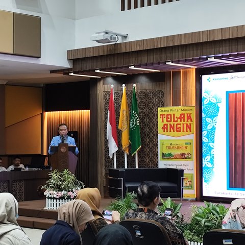 Sido Muncul dan FK UNS Gelar Seminar Pengembangan dan Pemanfaatan Obat Herbal di Dunia Kedokteran