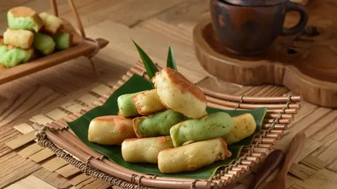 3 Resep Favorit Kue Pukis Lembut Anti Gagal