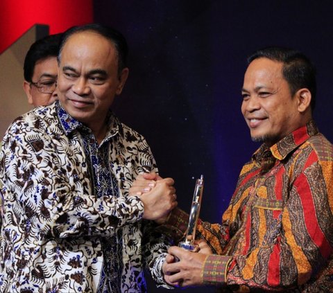 FOTO: Inilah Peraih Penghargaan Merdeka Awards 2024 Kategori Program Kolaborasi Berbasis Teknologi