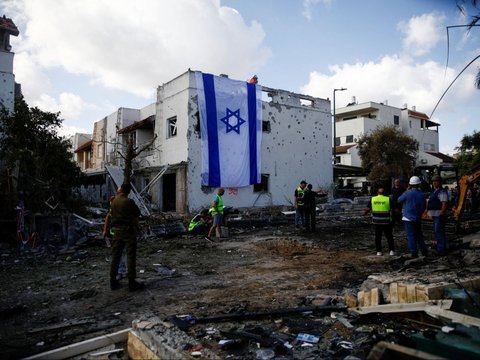 FOTO: Sengit, Perang Israel Vs Hizbullah Lebanon Saling Gempur hingga Hancurkan Salah Satu Pusat Permukiman Kedua Negara