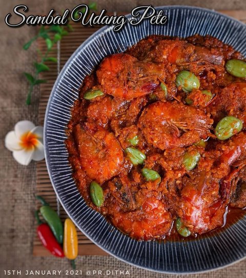 6 Resep Sambal Udang & Cumi Kekinian, Pedasnya Bikin Nagih