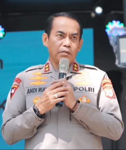 Kini Ditugaskan di Kampung Halaman, Jenderal Bintang 2 Polri Reuni dengan Teman SMP '40 Tahun Kita Berpisah'