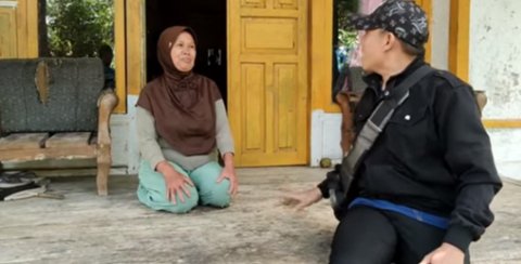 Demi Mengurus Sang Ibu, Artis Dangdut Legendaris Ini Memilih Tinggal di Tengah Hutan