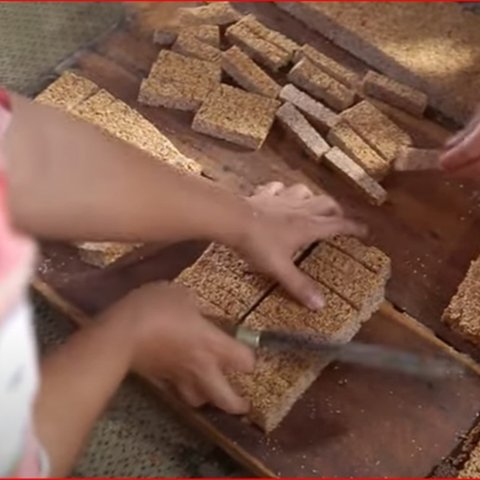 Mencicipi Geti Wijen, Camilan Tradisional Khas Wonogiri yang Mulai Langka