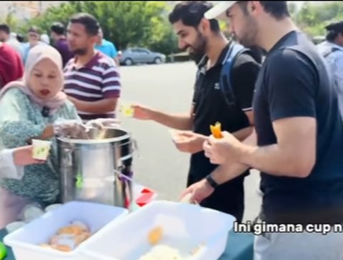 Wanita Asal Indonesia Buka Makanan Gratis Jumat Berkah di China, Warga Muslim Antusias Cicipi Menu Nusantara