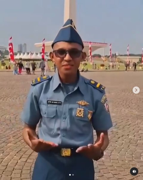 Detik-detik Video Perwira TNI AL Gadungan Memperkenalkan diri di Monas Pakai Bahasa Inggris Bikin Geleng-geleng Kepala