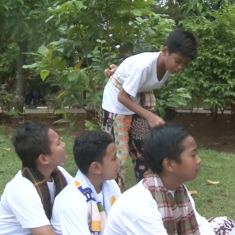 Mengenal Permainan Anak Khas Betawi Tuk Tuk Ubi yang Kini Langka, Bikin Pintar