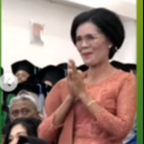 Kuliah Hanya 3 Tahun Raih Nilai Tertinggi, Nama Mahasiswi Cantik ini Bikin Rektor Bereaksi