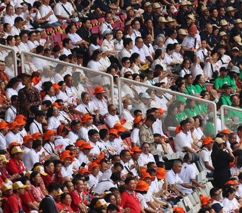 FOTO: Begini Situasi GBK Jelang Misa Suci Paus Fransiskus, Ribuan Jemaat Terus Berdatangan